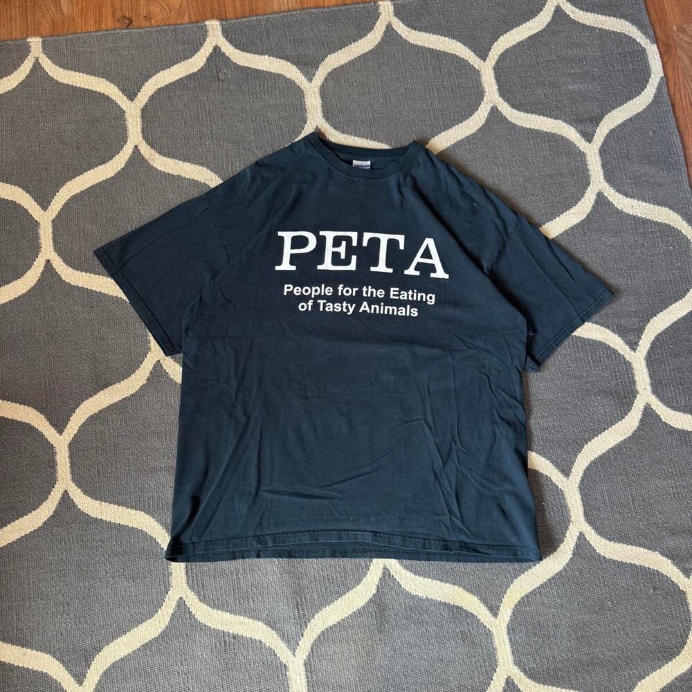 Y2K Black Funny PETA Vegetarian Parody Graphic T-Shirt